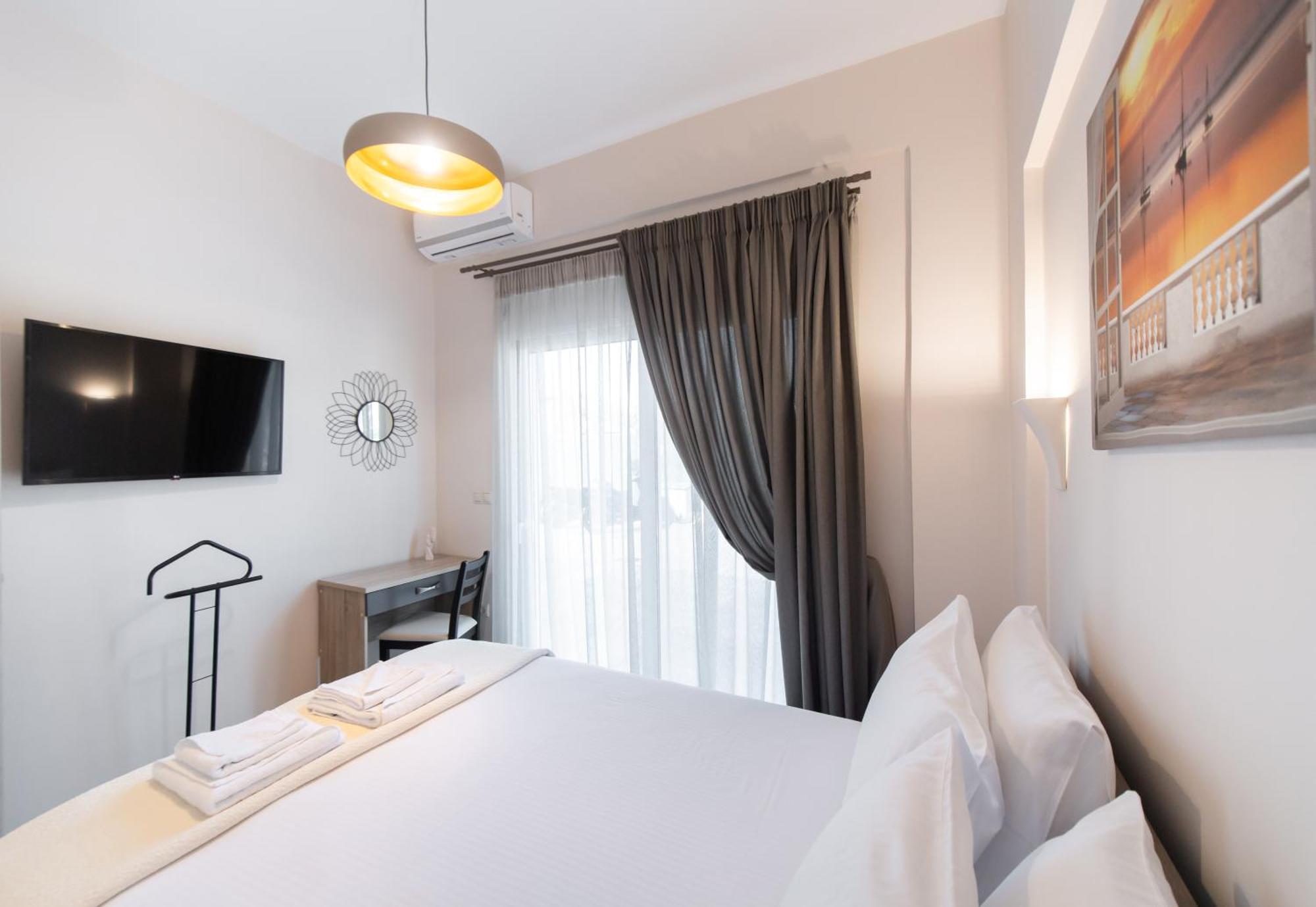Ruellia Luxury Apartments Kalligoni Exterior photo
