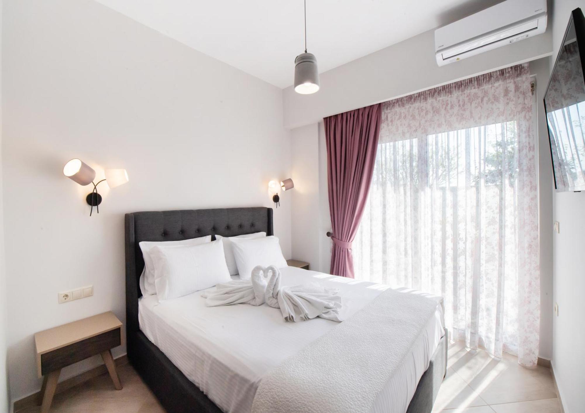 Ruellia Luxury Apartments Kalligoni Exterior photo