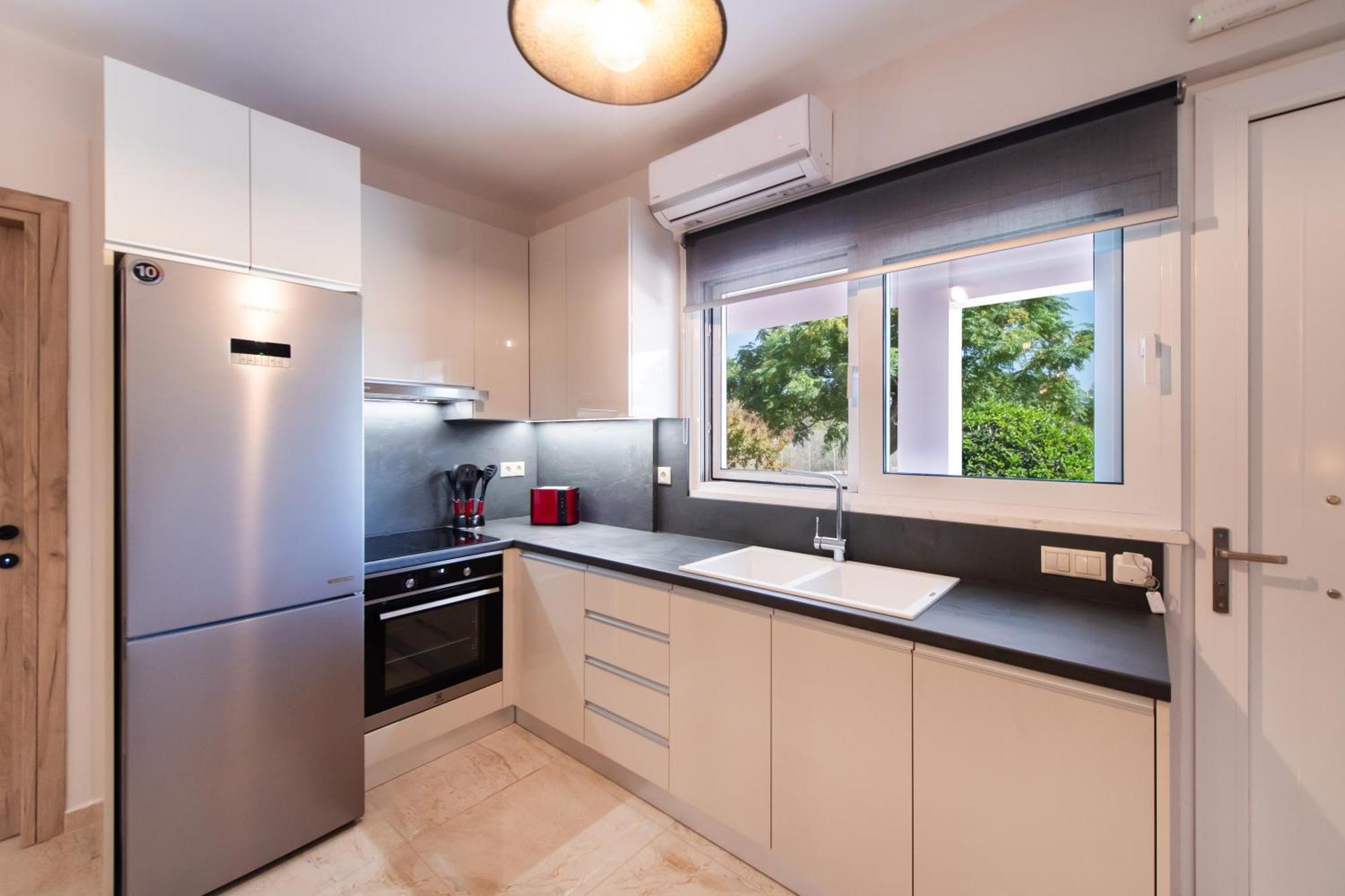 Ruellia Luxury Apartments Kalligoni Exterior photo
